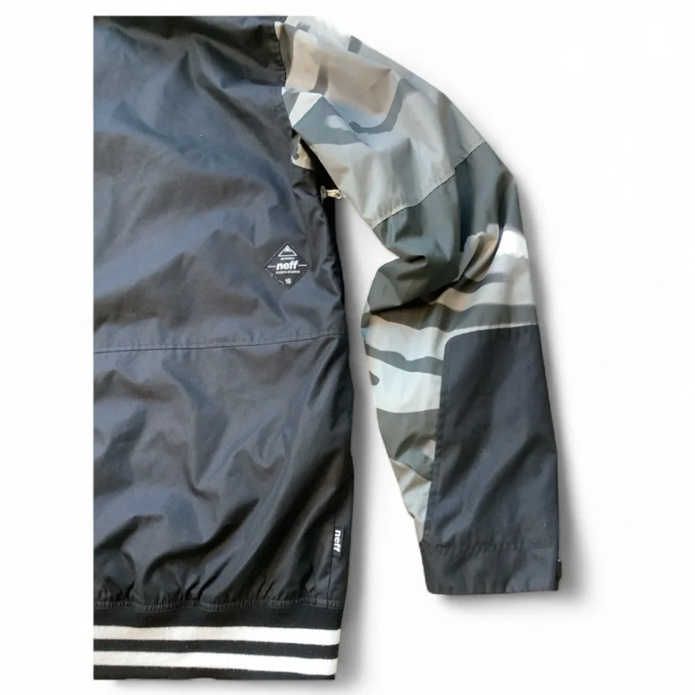 Neff Destroyer 2 Men's Snowboard/Ski Jacket Black White Camo Size Medium - Picture 5 of 12